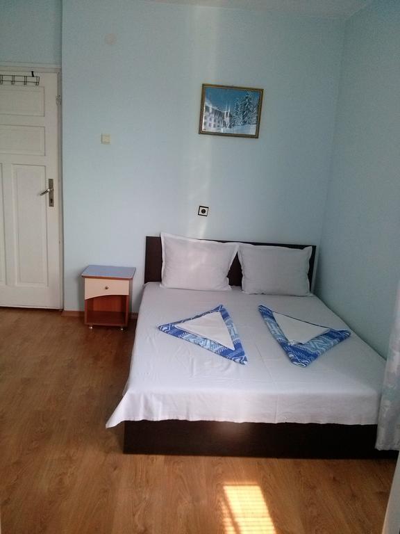 Dobrevi Guest House Sozopol Esterno foto